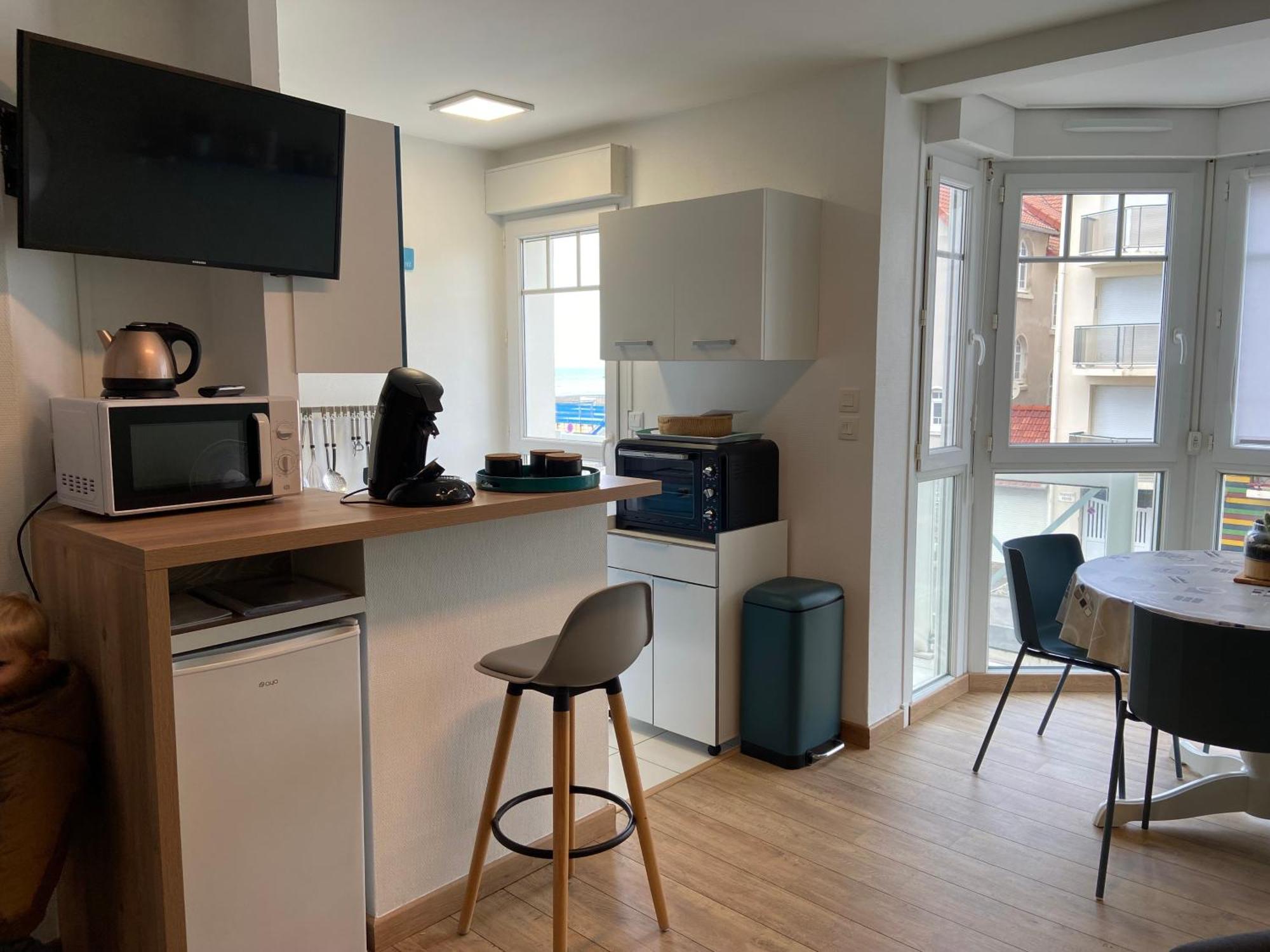 Apartment Le Bon Endroit En Bord De Mer, Vue , Parking Et Wifi Wimereux